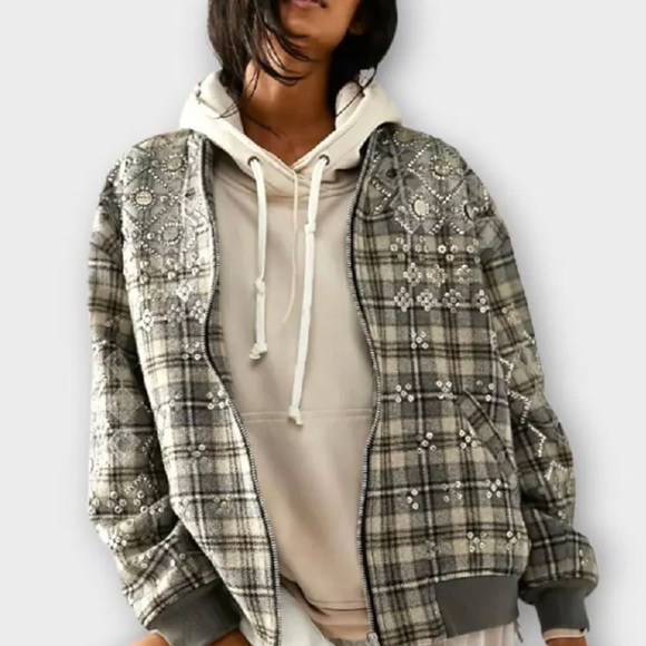 Brand new with tag Free People Louie Embellished Oversize Bomber Jacket SZ S - Picture 5 of 9
